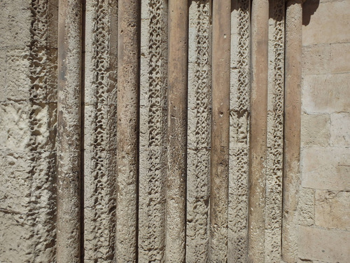 Doorway on the NE side of Cathedral of Val&egrave;ncia.